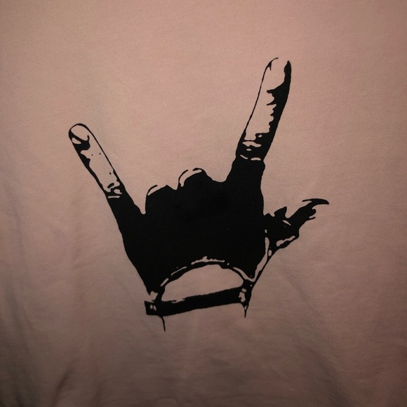 🔴SOLD🔴NWOT ROMWE Pink Hand-Horn Graphic Crop Top - Picture 8 of 9